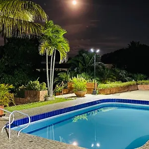 Casa Jardin Del Cali